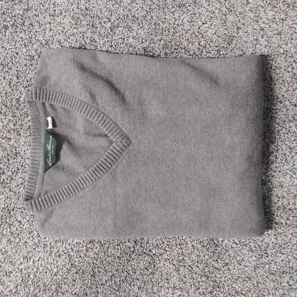 Eddie Bauer V-Neck Sweater - Light Brown M